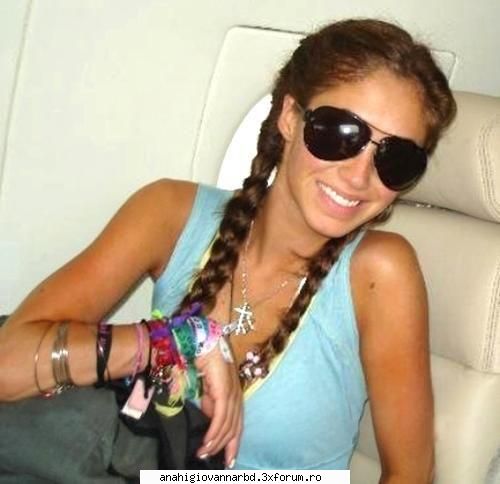 Anahi - multe chesti numai cu anahi :) - Anahi