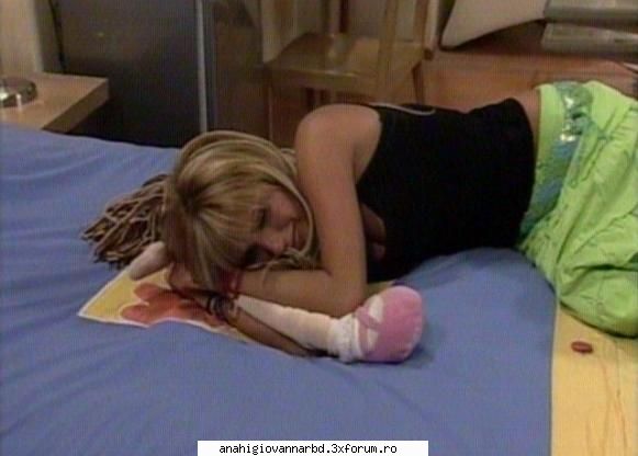:) anahi in rebelde