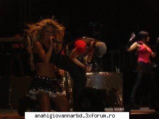 :) anahi in concerte